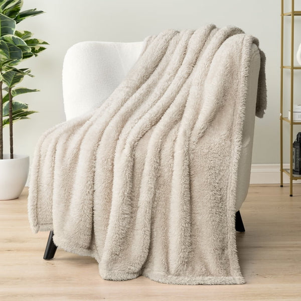 Luma Premium Sherpa Throw — temporary visual placeholder
